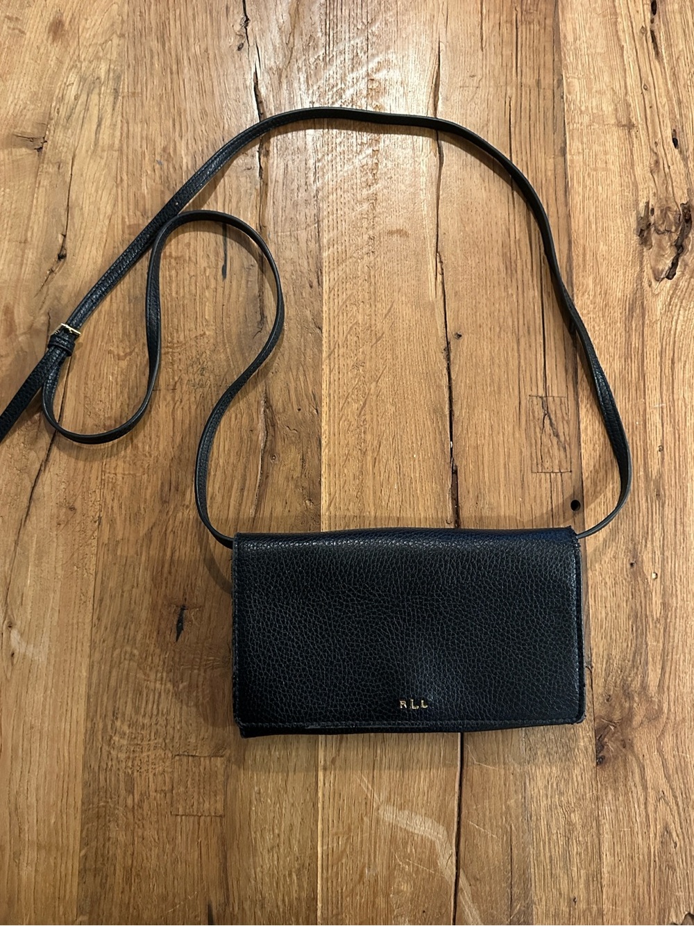 Lauren Ralph Lauren Pebbled Leather Crossbody Wallet